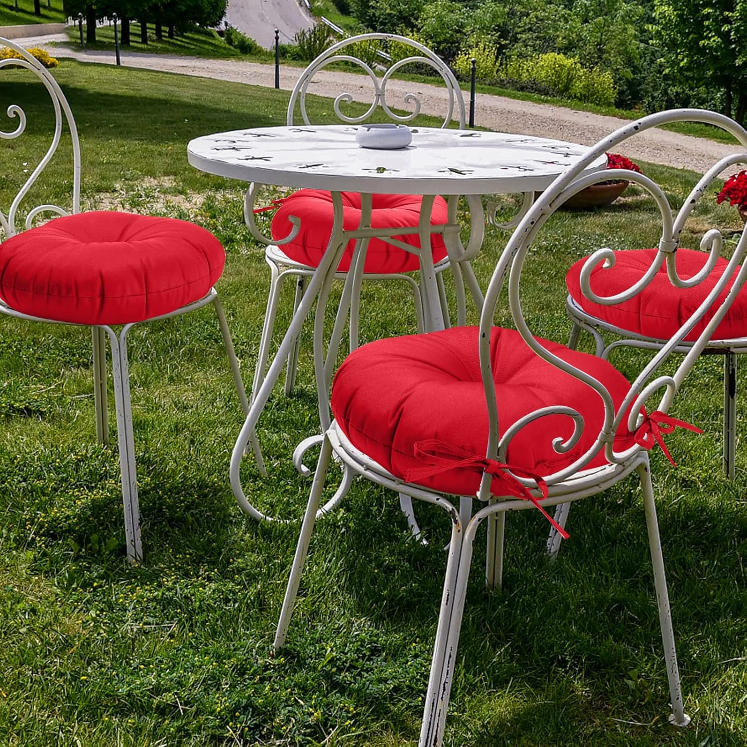 GUEGLSA Outdoor Tufted Round Cushions 15 inch, Waterproof Bistro Chair Cushions 15"x15"x3", Circular Seat Pads with Ties for Patio Garden, Set of 2, Red